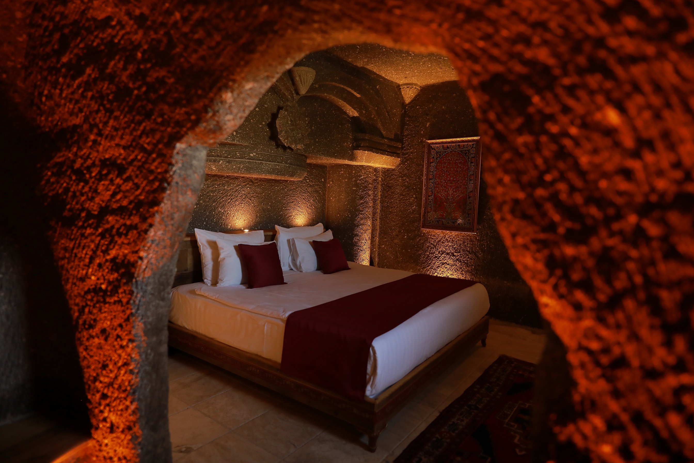Cave, Kitchenette, Suite, Queen Bed