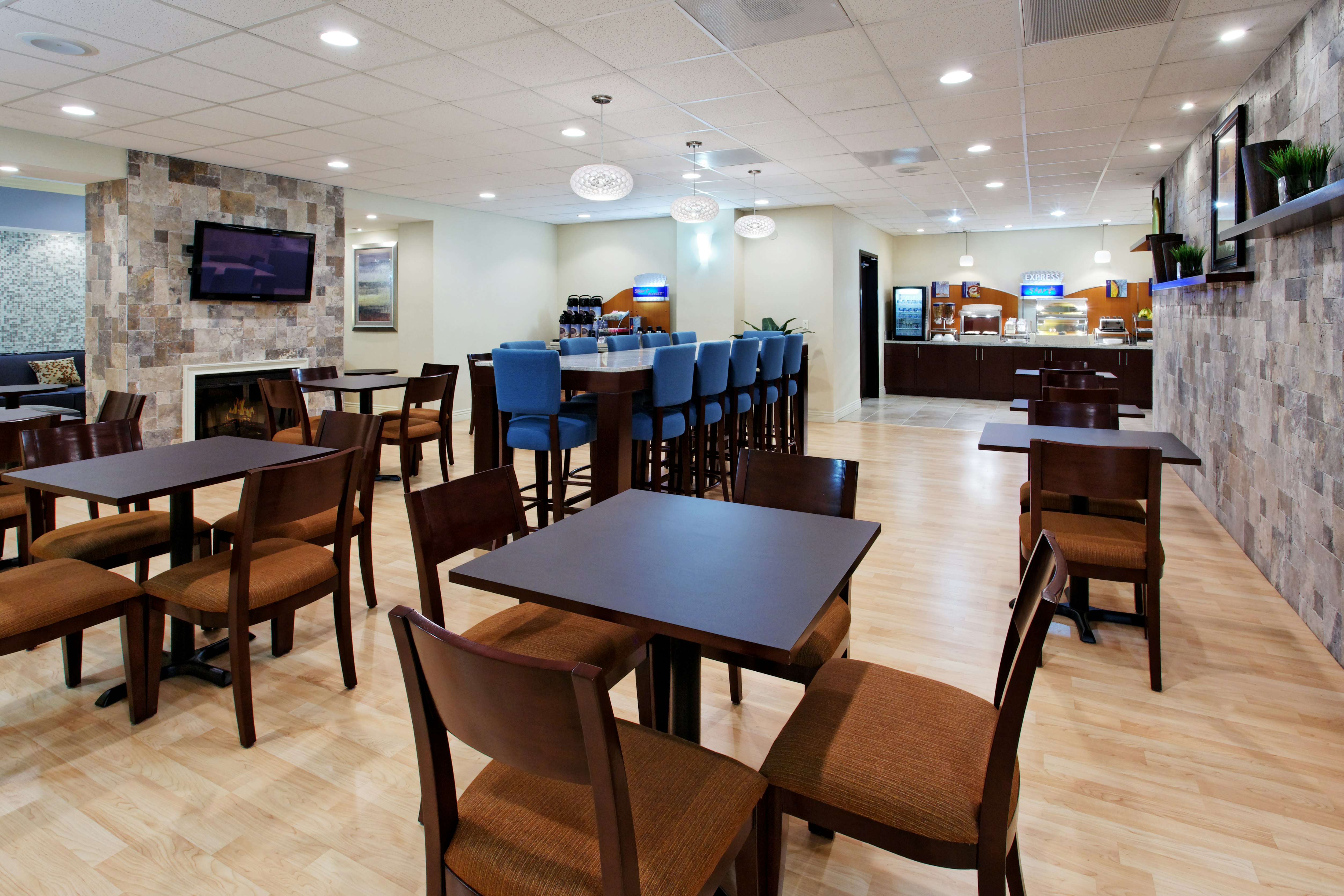 Holiday Inn Express Benicia 37/56