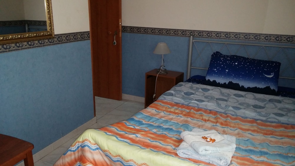 Astra Bed and Breakfast 35/50