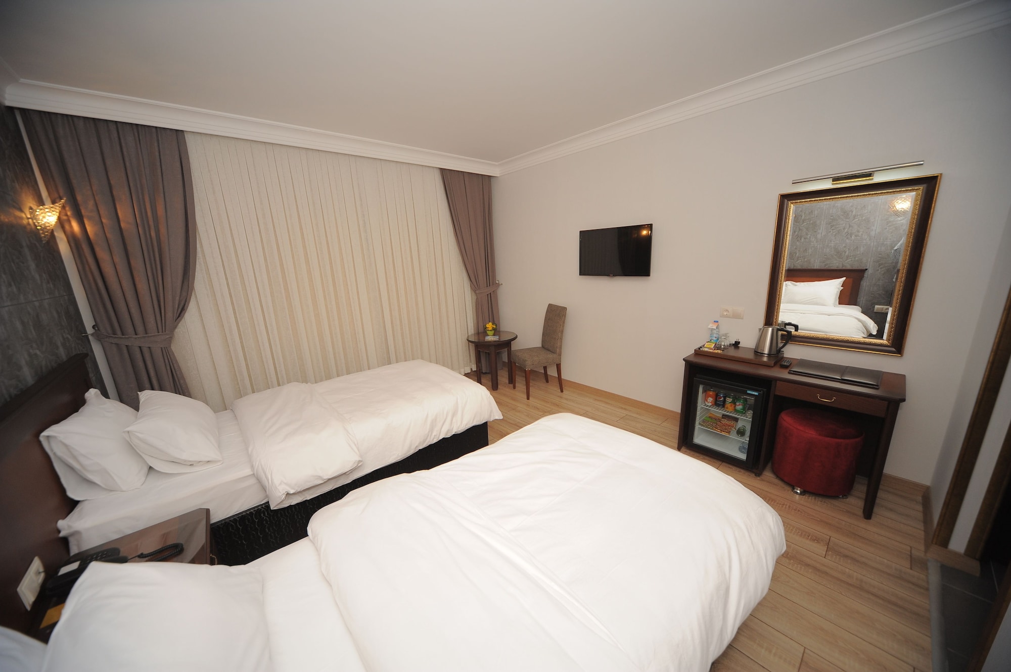 STANDARD, TWIN BEDS