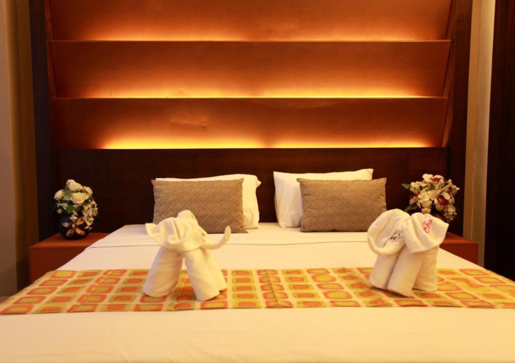 The Bangkok Major Suite 30/50
