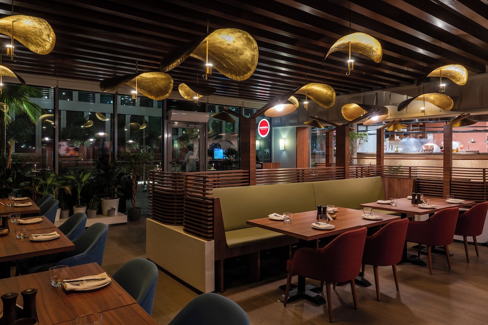 بارك إن باي راديسون الرياض(Park Inn By Radisson Riyadh) 49/66