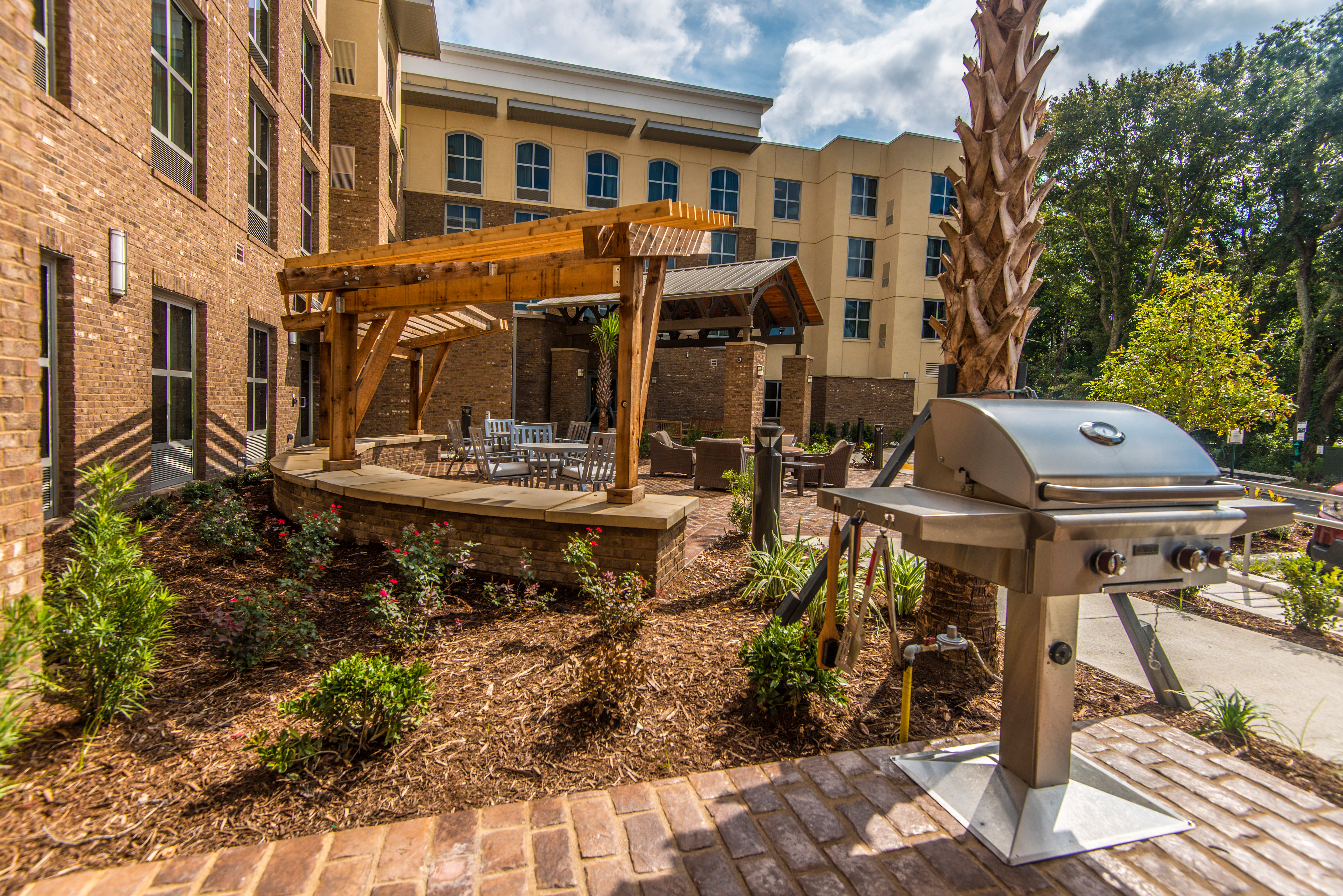 STAYBRIDGE SUITES CHARLESTON - MOUNT PLEASANT 56/60