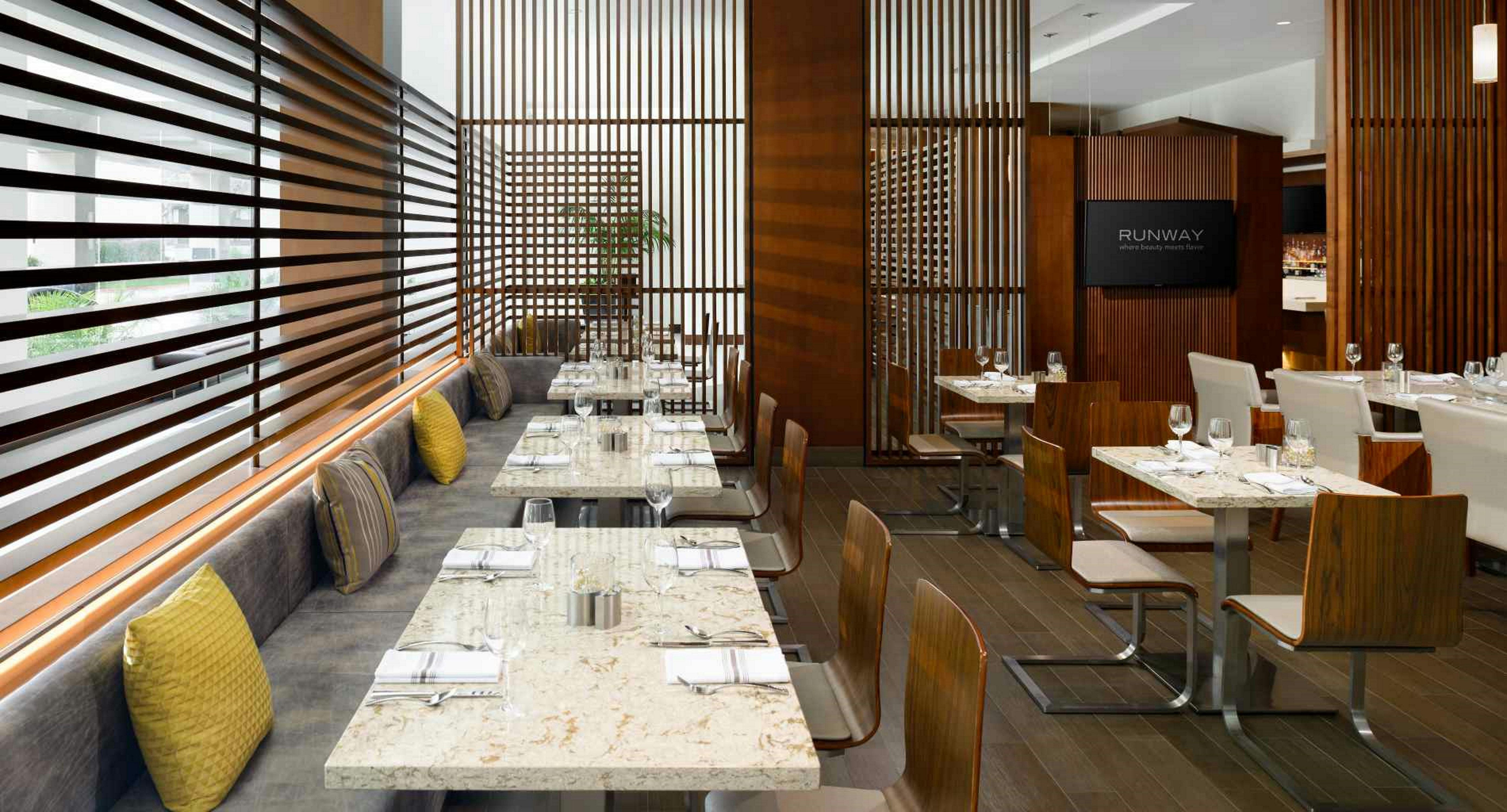 Hilton Woodland Hills Los Angeles 46/67