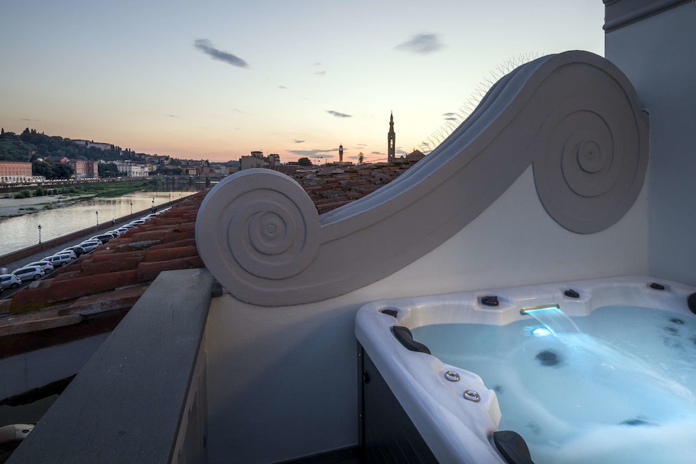 LHP Hotel River and Spa 34/69