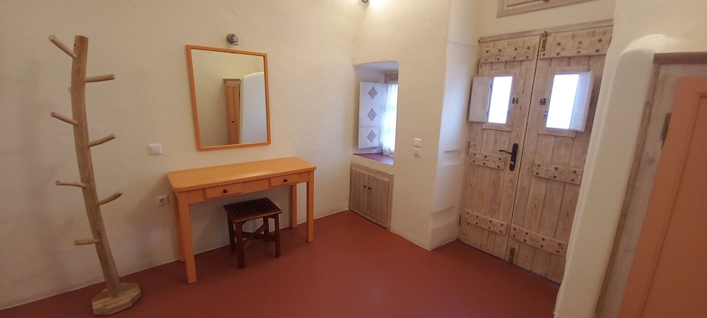 Villa Kisiris 27/40