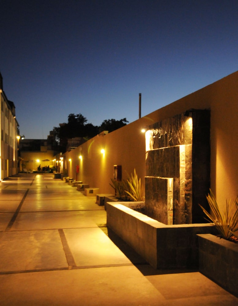 Soltigua Apart Hotel Mendoza 43/45