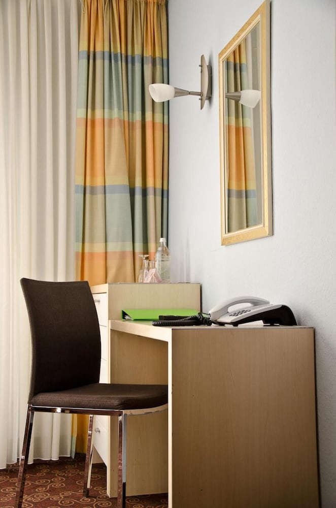 Hotel Rheinland 7/36