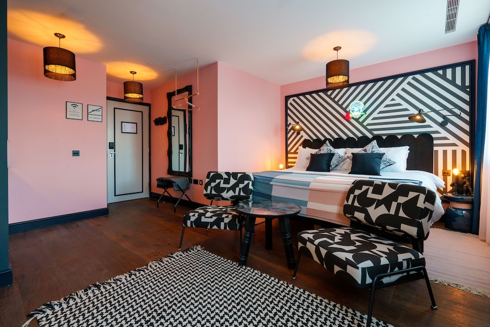 The Camden Town Hotel 16/46
