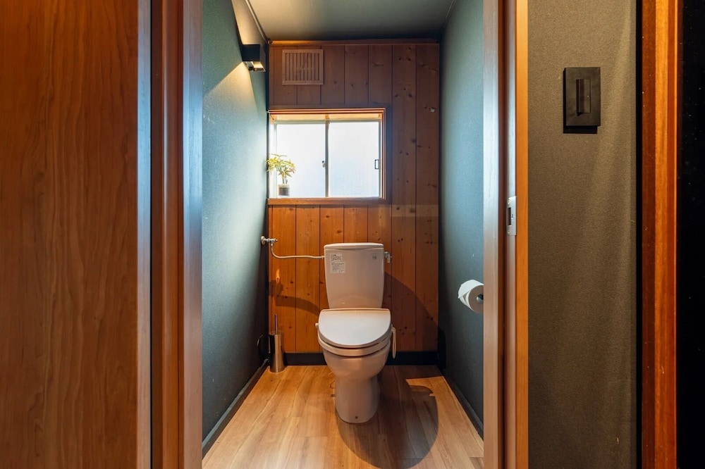 Hooting Owl Lodge 42/43