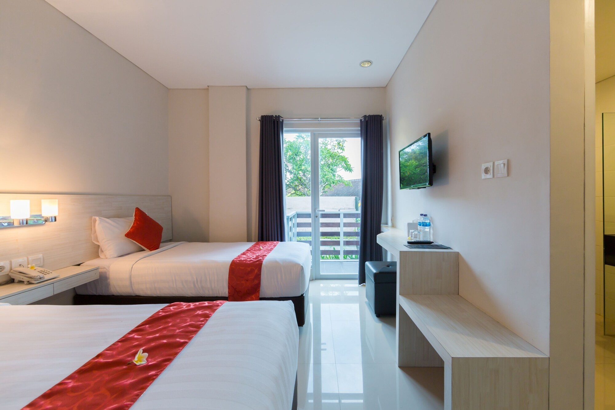 SUPERIOR, TWIN BEDS