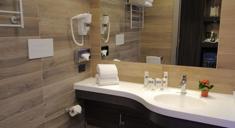 iH Hotels Milano Lorenteggio 59/61