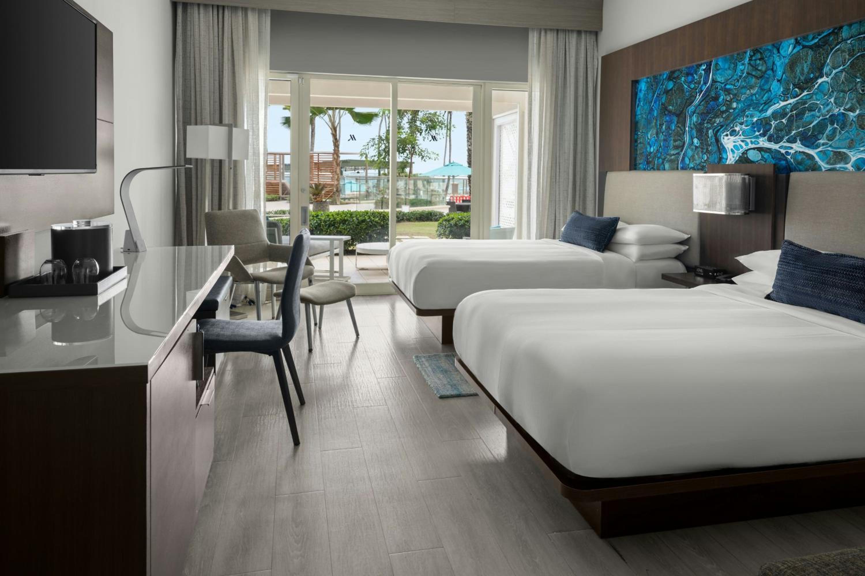Lanai, Cabana, 2 Double Beds, Pool Access
