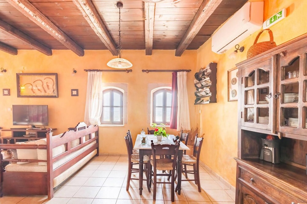 Samonas Traditional Villas 36/50
