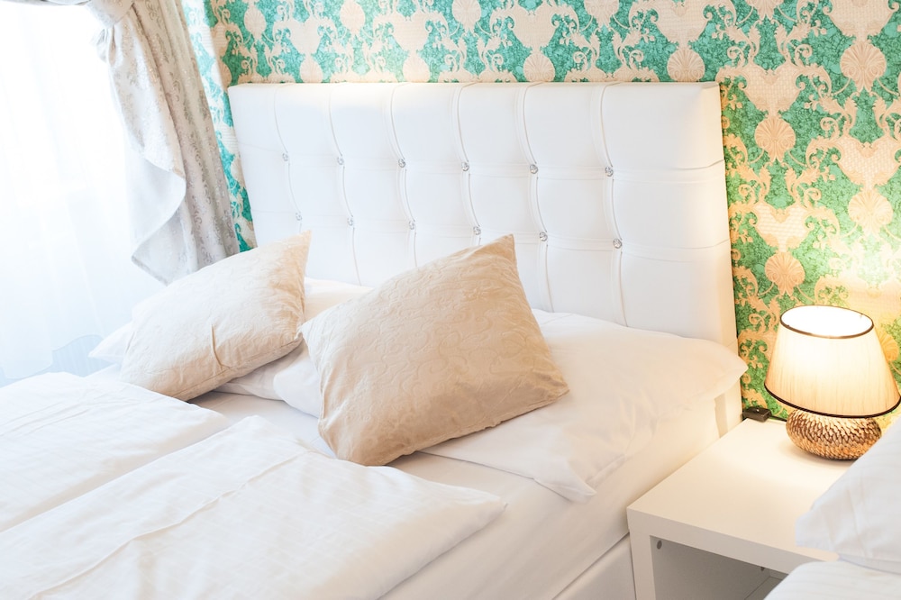 Royal Resort Apartments Westbahnhof 13/42