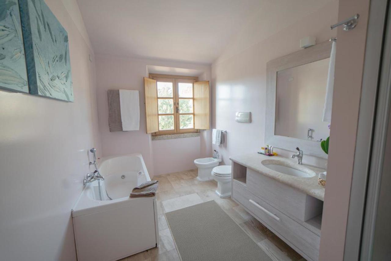 HOTEL BORGO SMERALDO 32/32