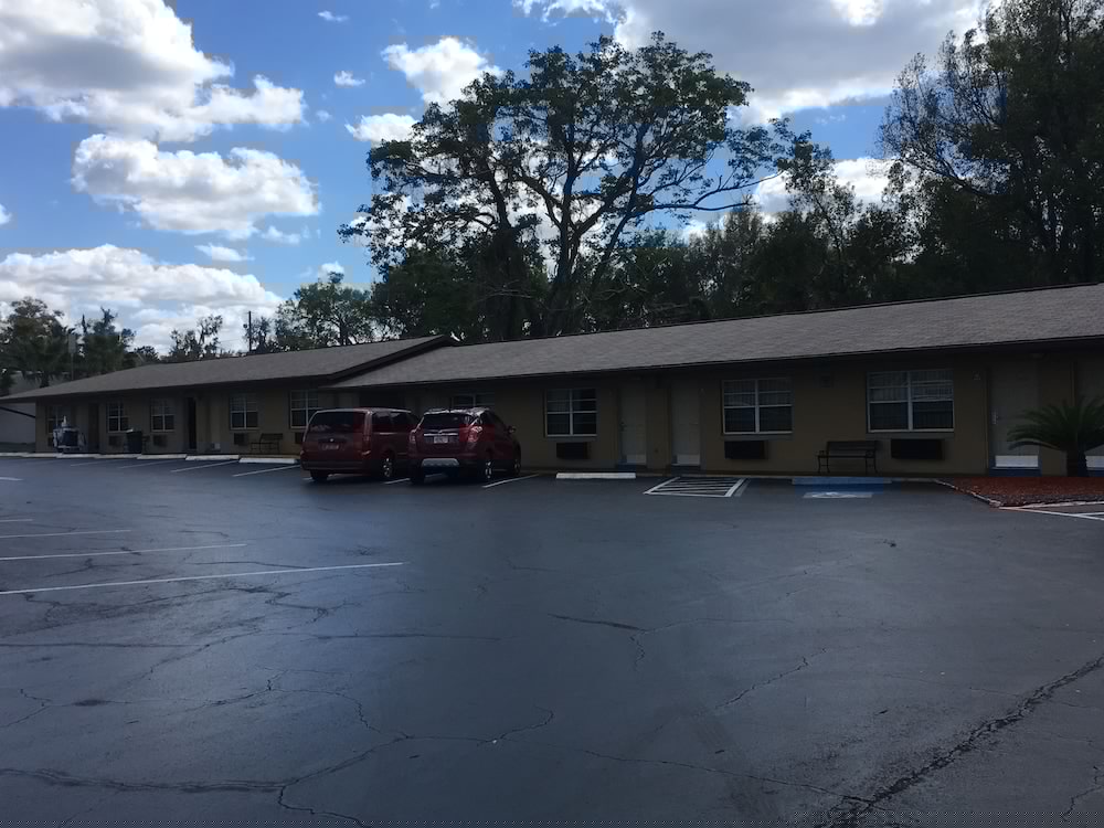 Days Inn By Wyndham Orange City/Deland 35/39