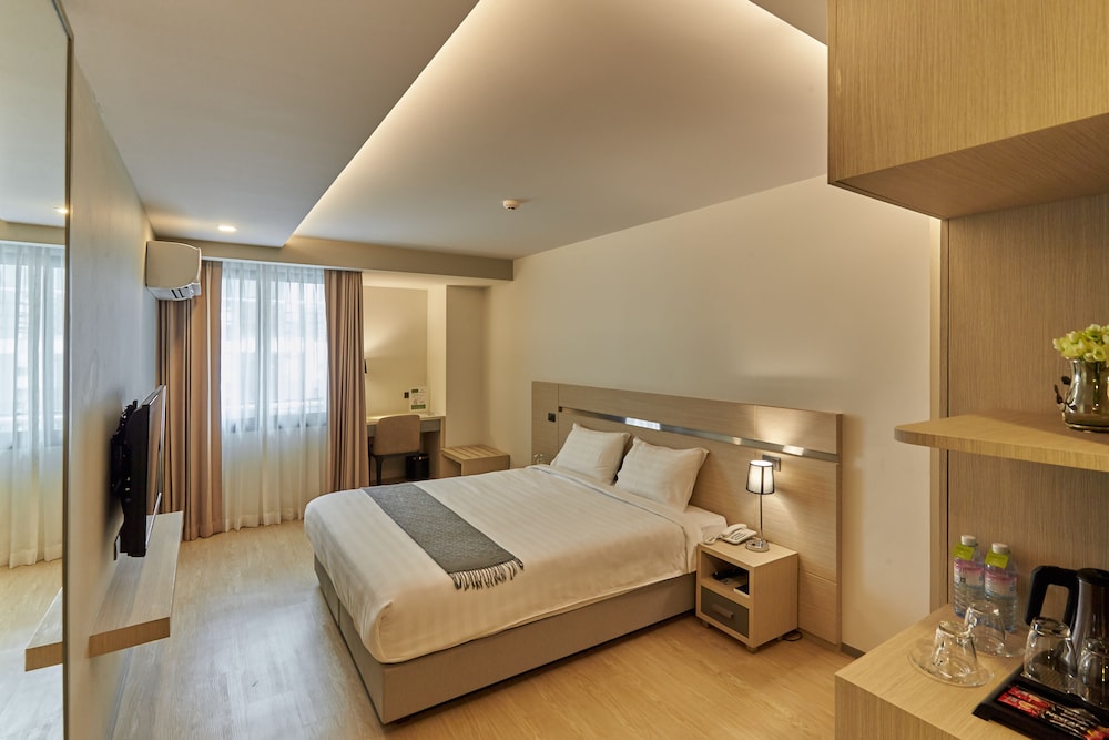 Samyan Serene Hotel 23/63