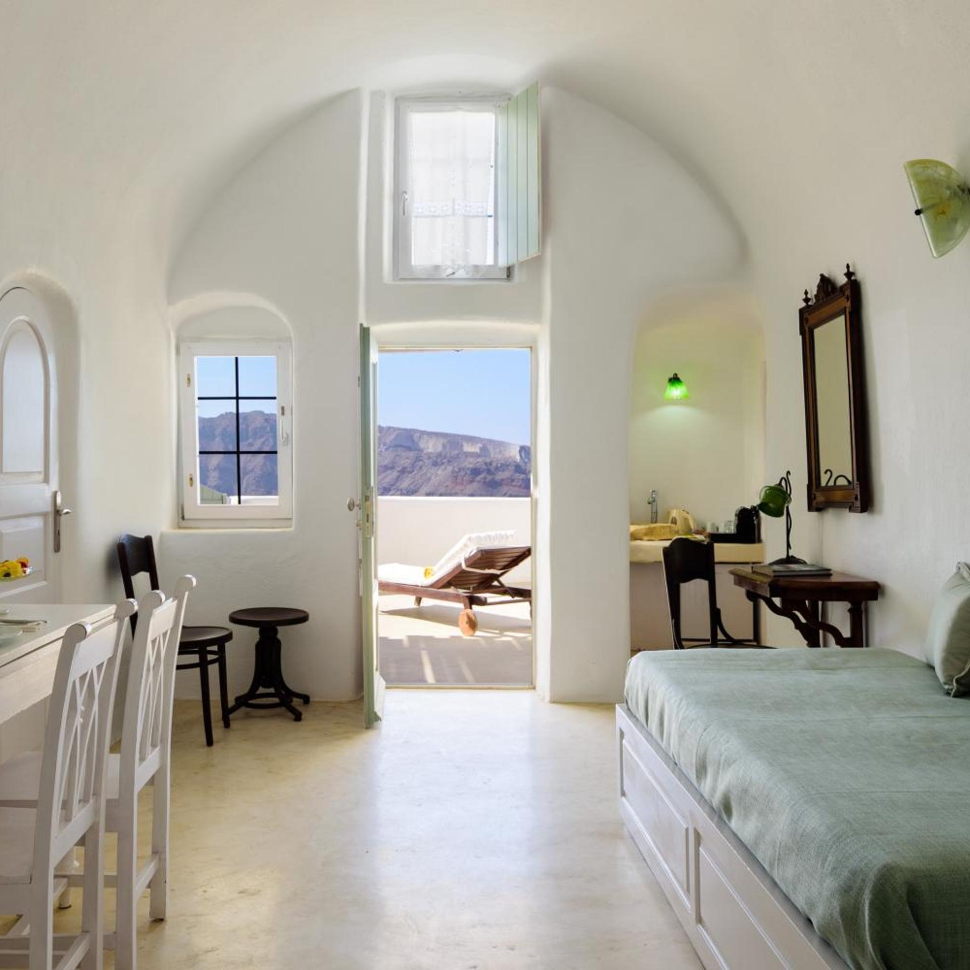 Family Suite, Caldera View, Jetted Tub