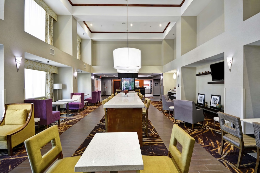 Hampton Inn and Suites Corpus Christi I-37 Navigation Blvd 38/48