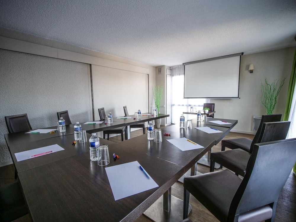 Hotel Inn Design Montargis Resto Novo 43/50