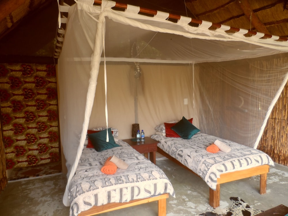 Caprivi Houseboat Safari Lodge 11/23