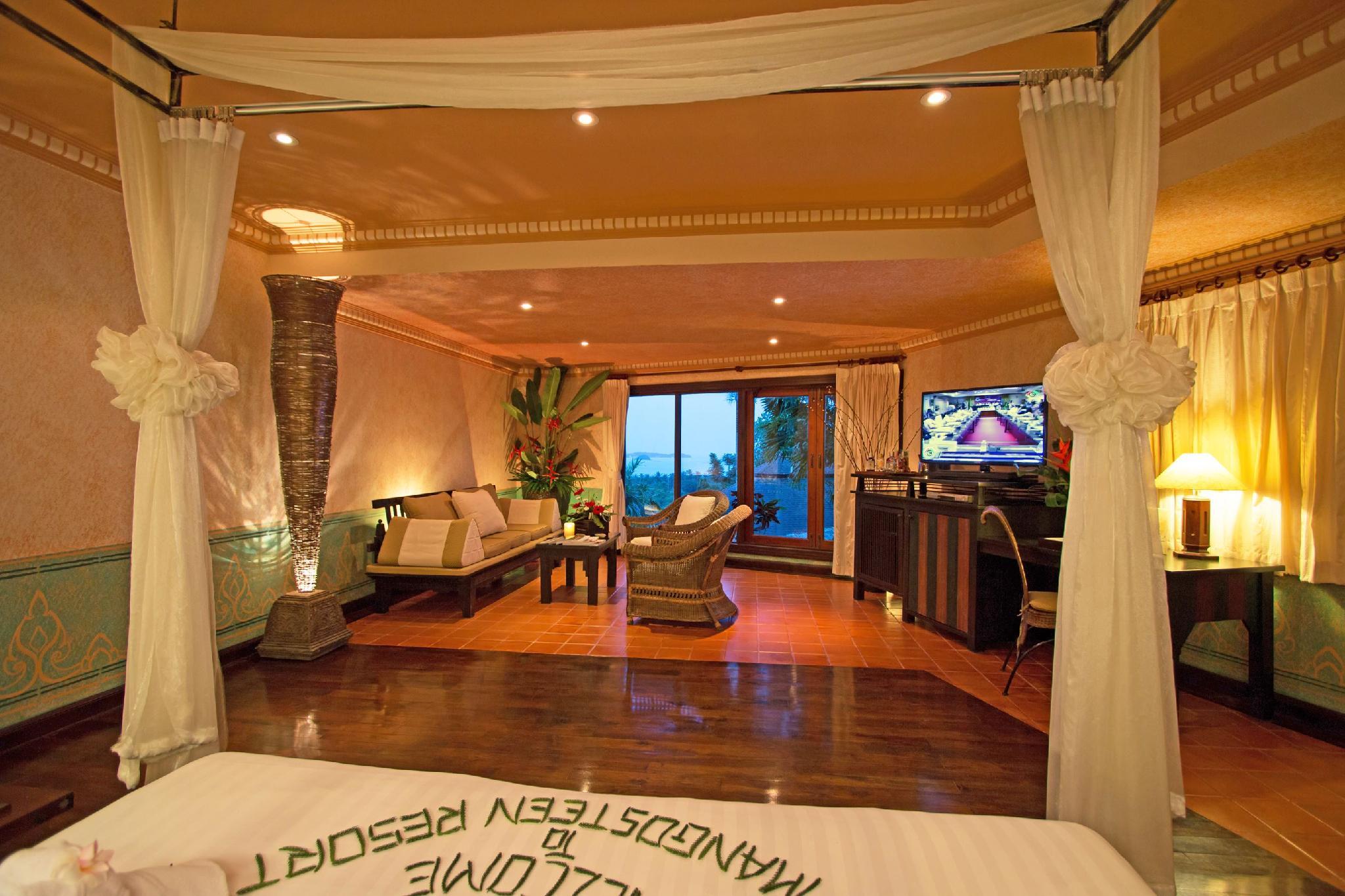 Royal, Garden, Villa, 1 Double and 1 Single Bed, Hot Tub