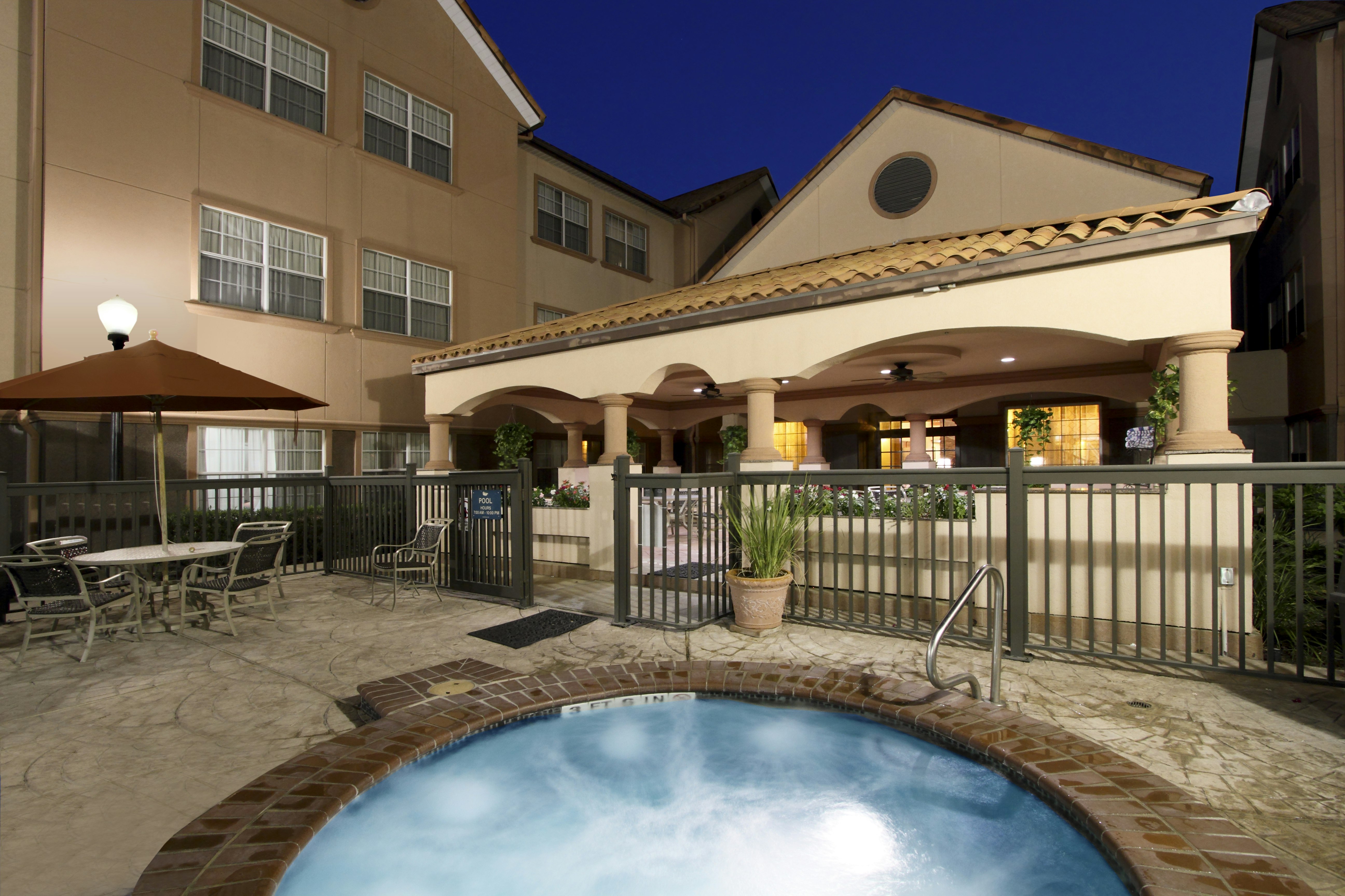 Homewood Suites by Hilton Houston-Woodlands 28/30