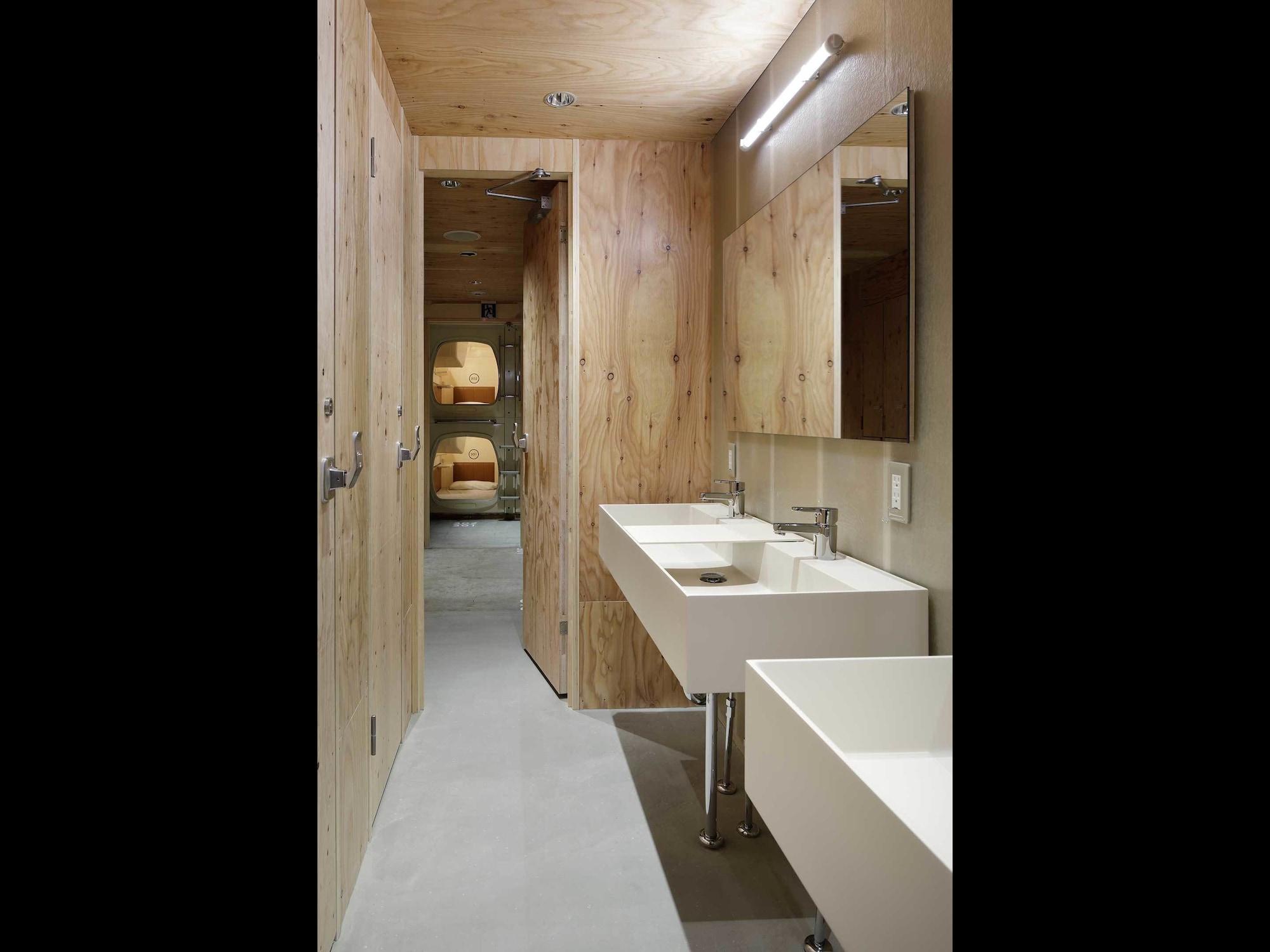 2 Bedrooms, Pod