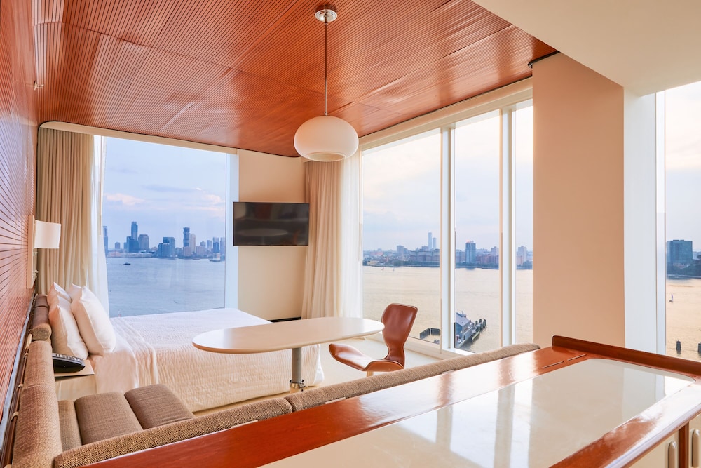 The Standard High Line 56/68