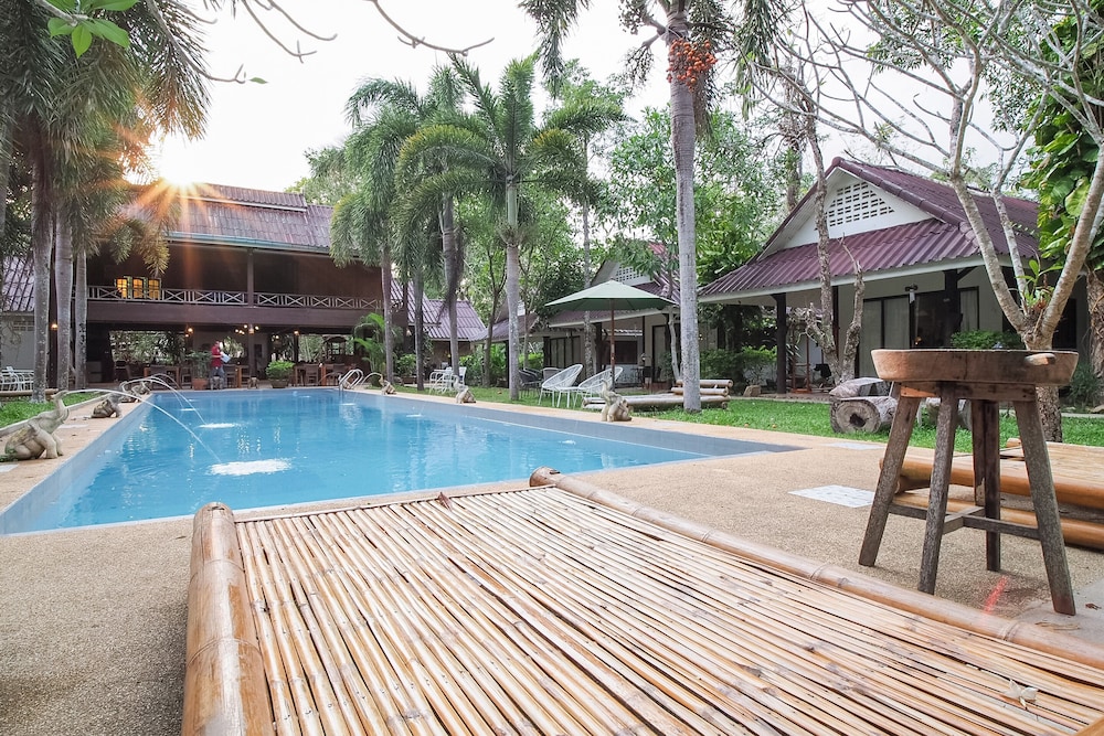 Capital O 834 Iyara Resort & Spa 19/25