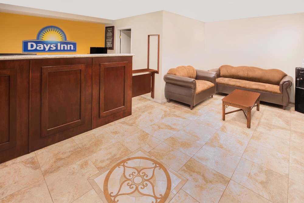 Days Inn by Wyndham Ontario Airport 8/23