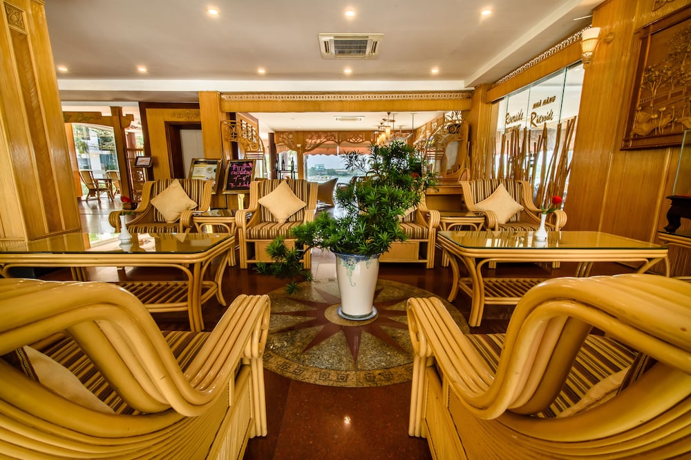 Huong Giang Hotel 50/77