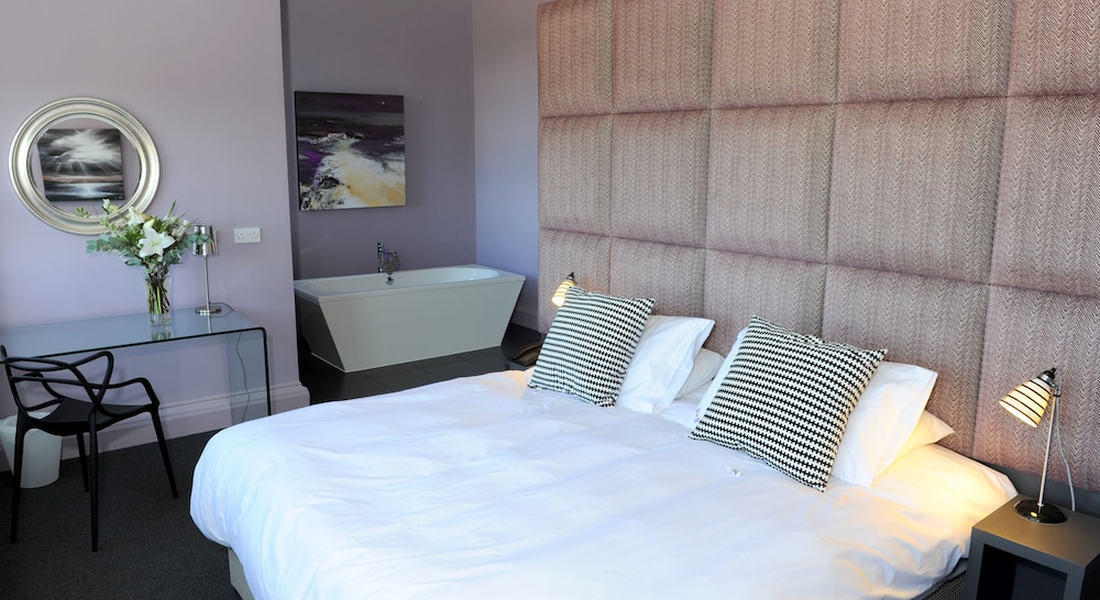 B B Edinburgh Hotel 34/41