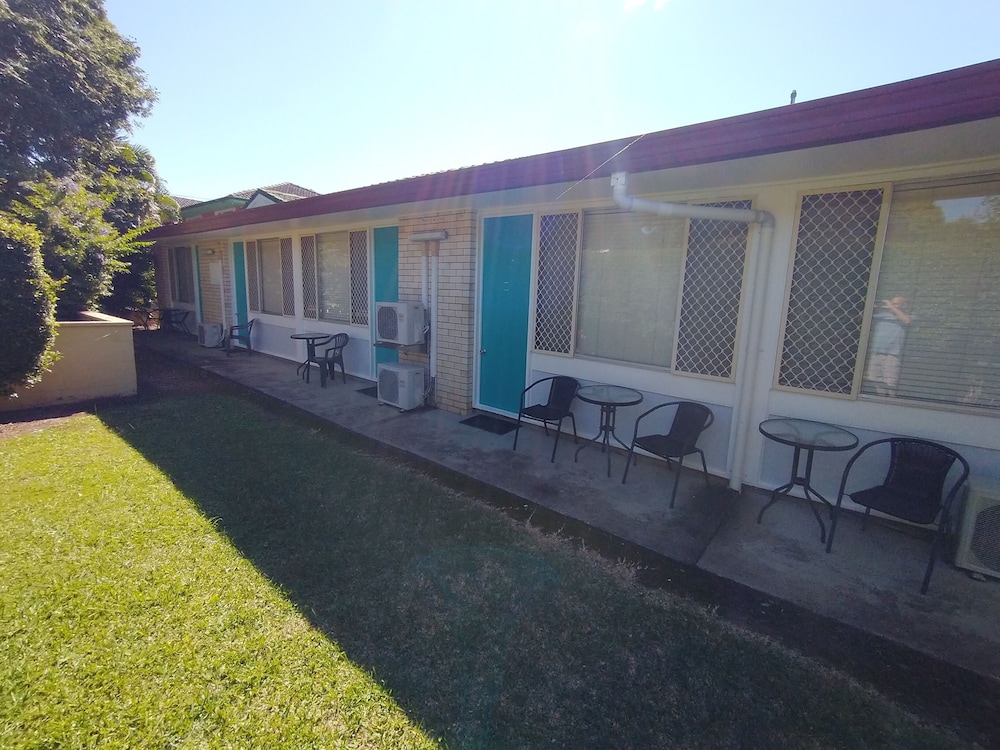 Aspley Sunset Motel 5/68