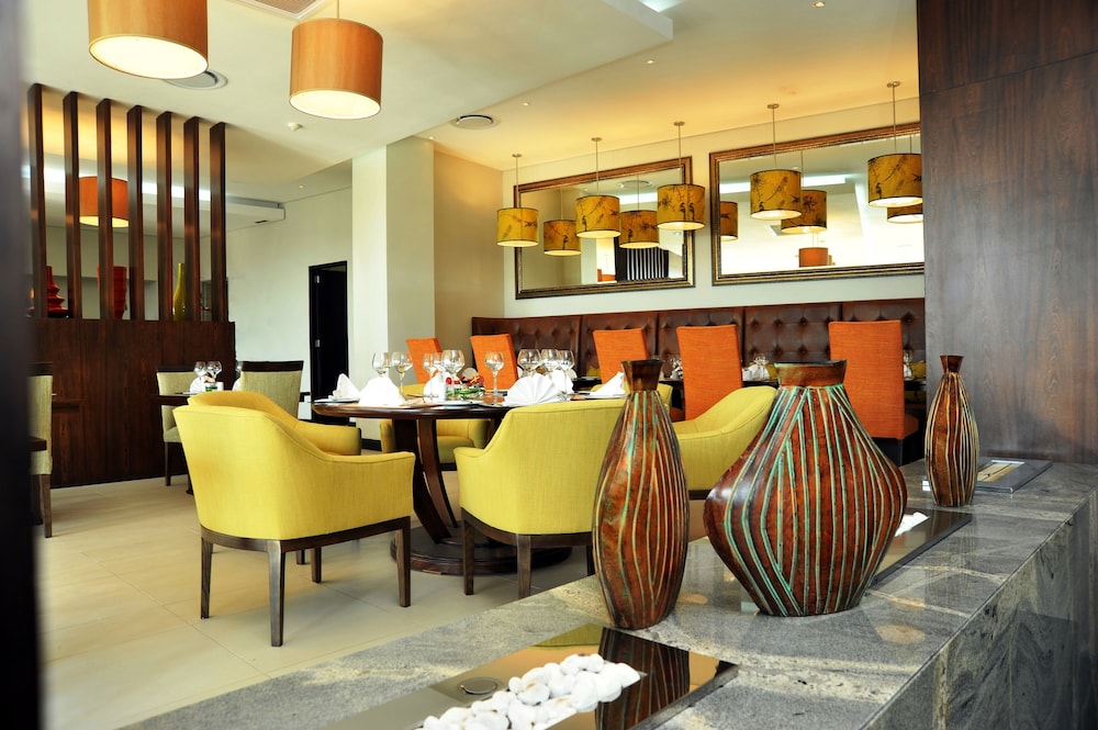 The Fairway Hotel Golf Resort 56/71