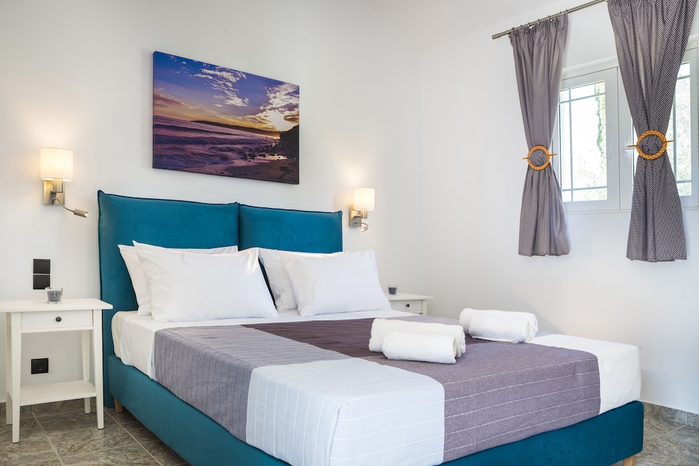 Cypress Garden Villas 7/50