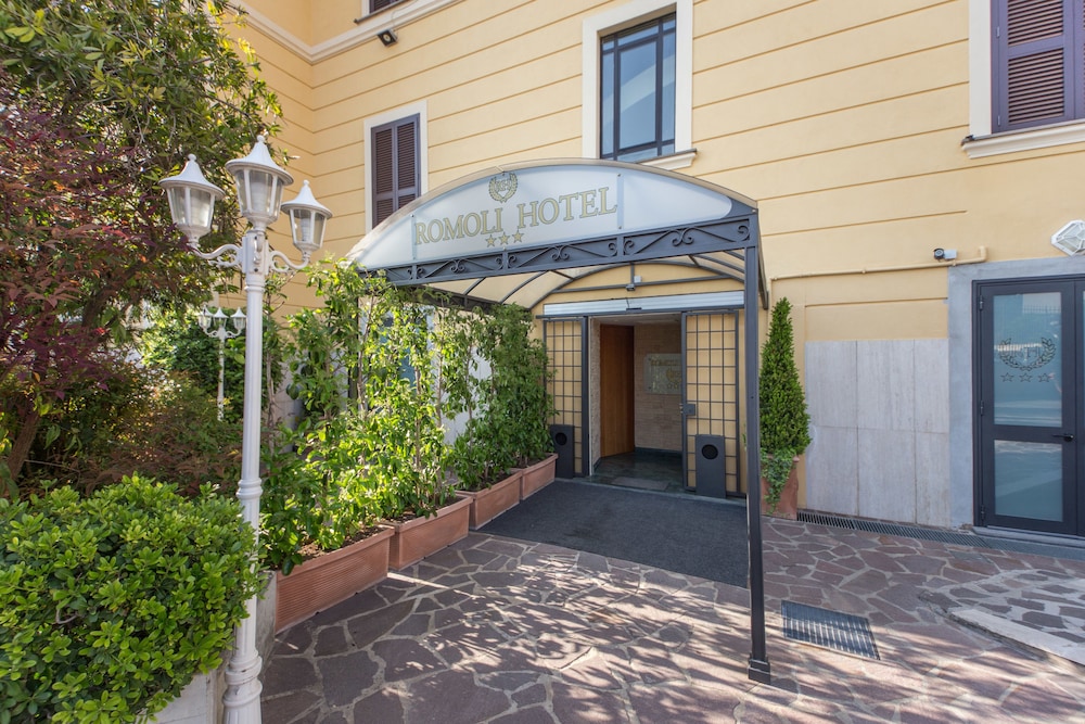 Romoli Hotel 33/39
