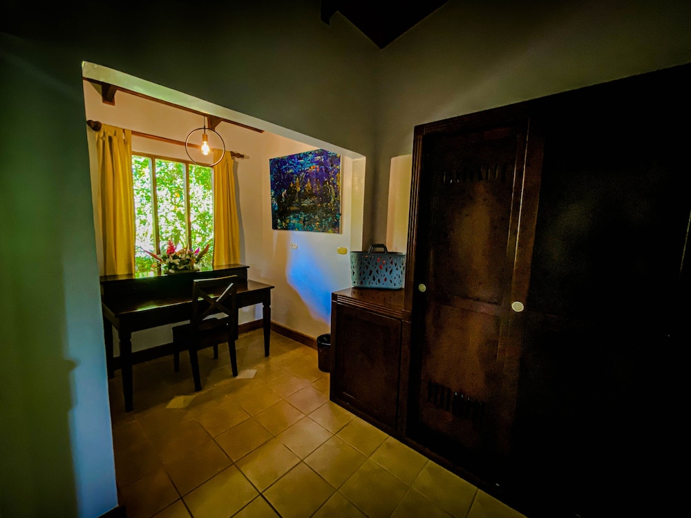Jaco Hotel Docelunas 32/48