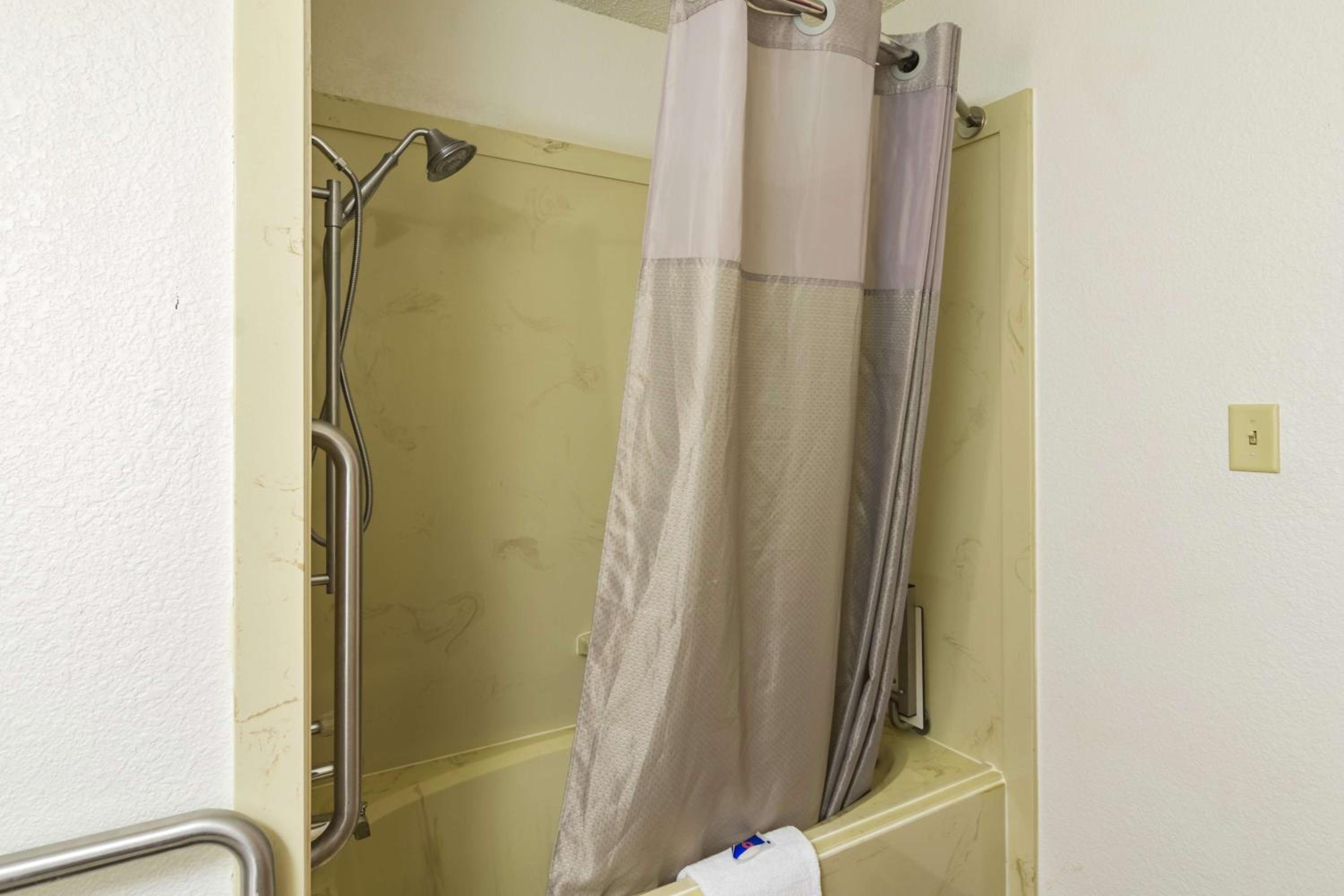 غرفة بسرير كوين لغير المدخنين، Motel6 Arkadelphia, AR 10/10