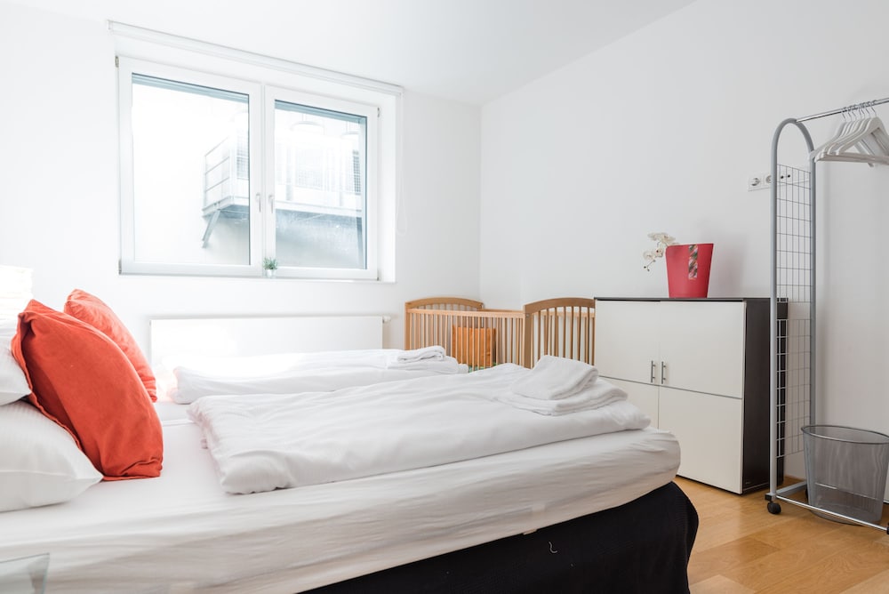 ALBERTINA, 2 BEDROOMS, COMFORT, APARTMENT, 3 BATHROOMS