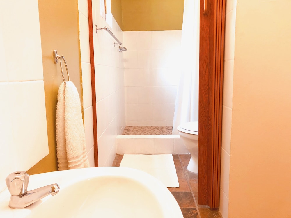 Selborne Bed And Breakfast 48/50