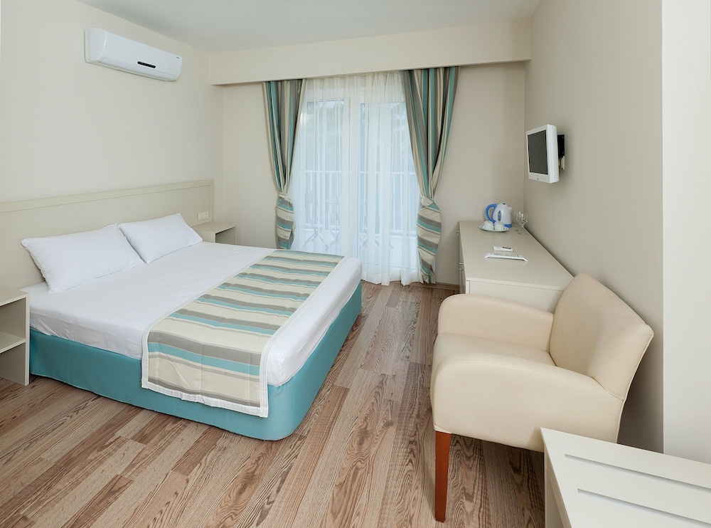 Bodrum Beach Resort 19/65
