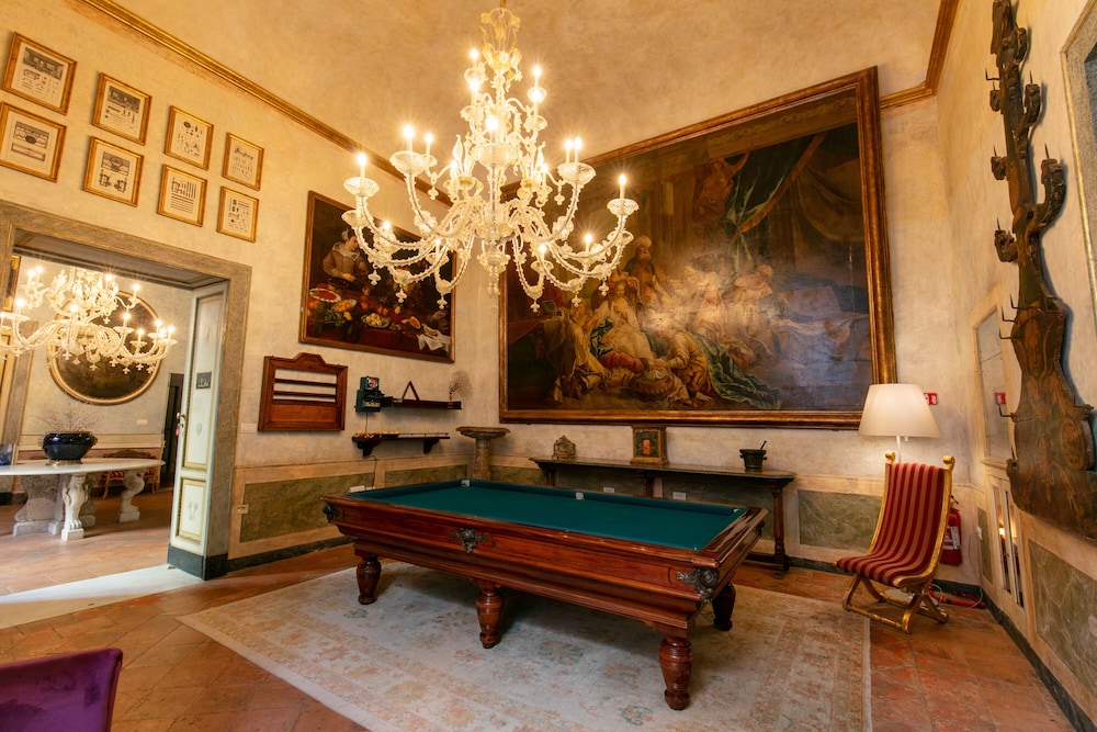 Palazzo Doria Napoli 9/50
