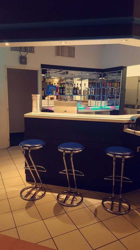 IBIS BUDGET SAINT CHRISTOL LES ALES 36/50