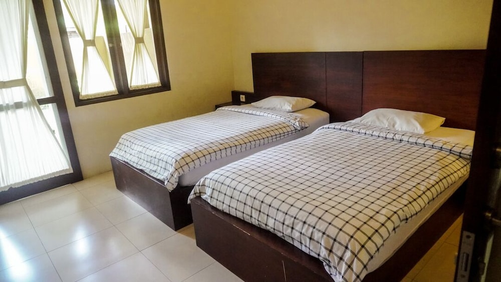 2 BEDROOMS, APARTMENT