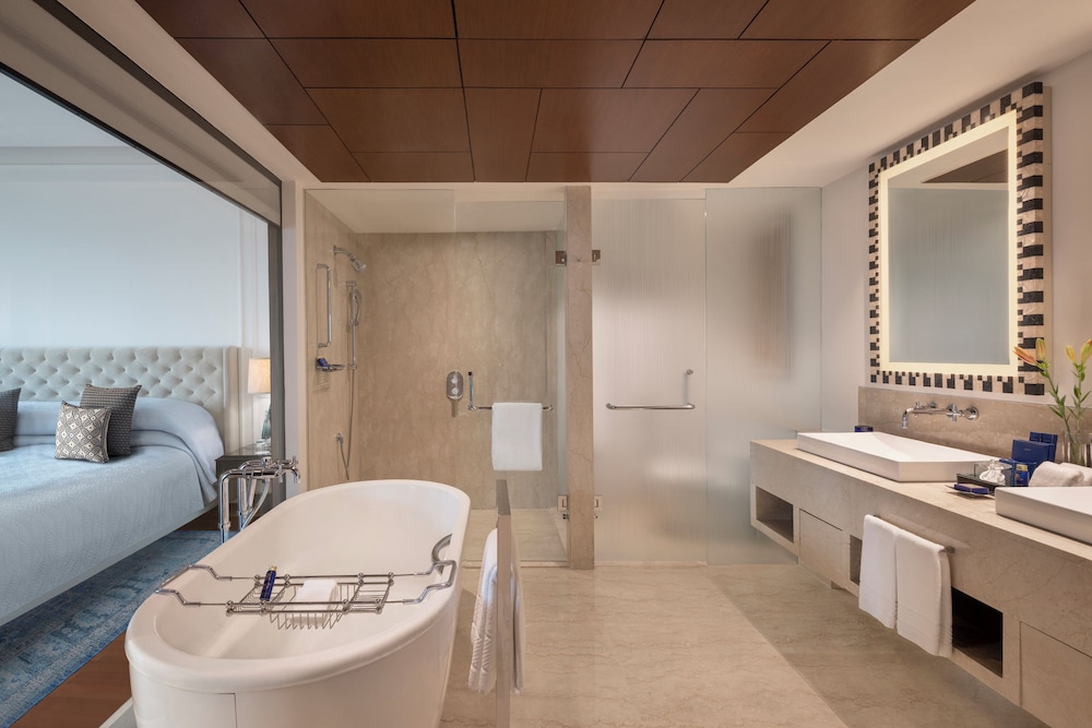 Premier, Suite, King Bed, Bay View، The Oberoi Mumbai 5/5