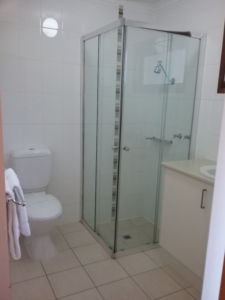 Werribee Park Motor Inn 57/63