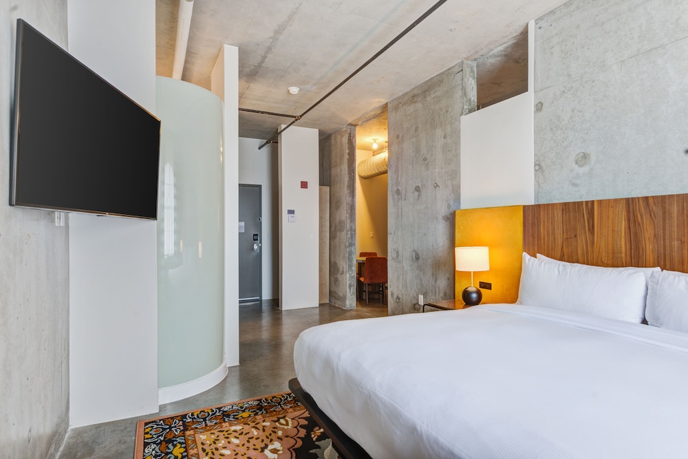 NYLO Dallas Plano Hotel, Tapestry Collection by Hilton 15/66