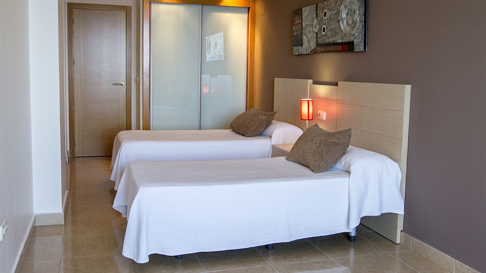 Apartamentos del Mar 8/28